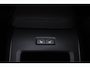 Volvo XC60 T6 Recharge AWD Plus Black Edition - Panorama/schuifdak - IntelliSafe Assist & Surround - 360º Camera - Harman/Kardon audio - Verwarmde voorstoelen, stuur & achterbank - Parkeersensoren voor & achter - Elektr. bedienb. voorstoelen met geheugen - Head up display - Draadloze tel. lader - Extra getint glas - 21' LMV