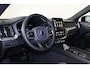 Volvo XC60 T6 Recharge AWD Plus Dark - IntelliSafe Assist & Surround - Harman/Kardon audio - Parkeercamera achter - Verwarmde voorstoelen, stuur & achterbank - Parkeersensoren voor & achter - Elektr. bedienb. voorstoelen met geheugen - Draadloze tel. lader - Extra getint glas - 21' LMV