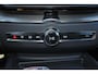 Volvo XC60 T6 Recharge AWD Plus Dark - IntelliSafe Assist & Surround - Harman/Kardon audio - Parkeercamera achter - Verwarmde voorstoelen, stuur & achterbank - Parkeersensoren voor & achter - Elektr. bedienb. voorstoelen met geheugen - Draadloze tel. lader - Extra getint glas - 21' LMV