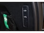 Volvo XC90 T8 Recharge AWD Ultra Bright - Luchtvering - Panorama/schuifdak - IntelliSafe Assist & Surround - 360º Camera - Bowers & Wilkins audio - Adaptieve LED koplampen - Verwarmde voorstoelen, stuur & achterbank - Parkeersensoren voor & achter - Elektr. bedienb. voorstoelen met geheugen - Geventileerde voorstoelen - Head up display - Draadloze tel. lader - Extra getint glas - 22' LMV