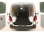 Volkswagen Transporter 2.0 TDI L2H1 150PK | Airco | Cruise | Carplay | 3 Zits | Trekhaak | Parkeersens.