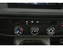 Volkswagen Transporter 2.0 TDI L2H1 150PK | Airco | Cruise | Carplay | 3 Zits | Trekhaak | Parkeersens.
