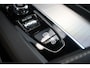 Volvo S60 T5 Intro Edition | Adaptive Cruise Control | BLIS | Parkeersensoren voor + achter | 19'' Lichmetalen velgen | Parkeercamera | Keyles entree | Harman Kardon Premium Audio | Dealeronderhouden | Stoelverwarming
