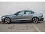 Volvo S60 T5 Intro Edition | Adaptive Cruise Control | BLIS | Parkeersensoren voor + achter | 19'' Lichmetalen velgen | Parkeercamera | Keyles entree | Harman Kardon Premium Audio | Dealeronderhouden | Stoelverwarming