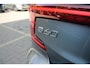 Volvo S60 T5 Intro Edition | Adaptive Cruise Control | BLIS | Parkeersensoren voor + achter | 19'' Lichmetalen velgen | Parkeercamera | Keyles entree | Harman Kardon Premium Audio | Dealeronderhouden | Stoelverwarming