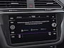 Volkswagen Tiguan 1.5TSI/150PK Life Business Trekhaak · Camera + parkeersensoren · Navigatie
