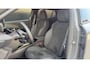 Peugeot e-2008 EV GT Avantage 54 kWh | Alcantara | Camera | Apple Carplay/Android Auto | Navigatie | Stoelverwarming | Adaptieve Cruise | | Achterbank in delen neerklapbaar | Achteruitrijcamera | Adaptieve Cruise Control