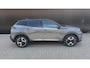 Peugeot e-2008 EV GT Avantage 54 kWh | Alcantara | Camera | Apple Carplay/Android Auto | Navigatie | Stoelverwarming | Adaptieve Cruise | | Achterbank in delen neerklapbaar | Achteruitrijcamera | Adaptieve Cruise Control