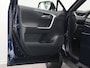 Toyota RAV4 2.5 Hybrid Style Bi-Tone | Stuur- en Stoelverwarming | Adaptive Cruise Control | Achteruitrijcamera | Apple CarPlay/ Android Auto | Draadloze Telefoonlader | Pre-Collision System | Elektrische Achterklep | Verwarmde