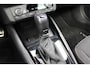 Skoda Scala 1.5 TSI Sport Business - Panoramadak - Xenon - Adaptieve cruisecontrol - Sportstoelen- 18 Inch Lichtmetalen velgen - Zwarte hemelbekleding - Xenon - Stoelverwarming Groot Media scherm