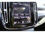 Volvo XC40 1.5 T4 Recharge R-Design | Panoramadak | Adaptieve LED bochtverlichting | Extra getint glas| 20" Lichtmetalen velgen| Parkeer Camera achter| Parkeersensoren voor & achter | Volvo On Call | Stoel- en stuurwielverwarming