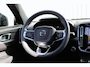 Volvo XC40 1.5 T4 Recharge R-Design | Panoramadak | Adaptieve LED bochtverlichting | Extra getint glas| 20" Lichtmetalen velgen| Parkeer Camera achter| Parkeersensoren voor & achter | Volvo On Call | Stoel- en stuurwielverwarming