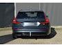 Volvo V60 T8 Plug-in hybrid AWD Plus Dark | Trekhaak | 360 graden camera | Verwarmbare voorstoelen en achterbank | Premium audio by Harman Kardon | Verwarmbaar stuur en voorruit