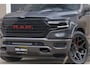 Dodge Ram MARGE + INCL BPM | LIMITED RED LINE 5.7 V8 HEMI | VIRTUAL | HUD | BOM EN BOM VOL | LUCHTVERING | 4X4 | CREWCAB DC | 5 PERSOONS BEDRIJFSAUTO | DUBBELE CABINE | LET OP: MARGE BTW VRIJ EN BPM IS BETAALD !