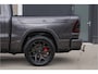 Dodge Ram MARGE + INCL BPM | LIMITED RED LINE 5.7 V8 HEMI | VIRTUAL | HUD | BOM EN BOM VOL | LUCHTVERING | 4X4 | CREWCAB DC | 5 PERSOONS BEDRIJFSAUTO | DUBBELE CABINE | LET OP: MARGE BTW VRIJ EN BPM IS BETAALD !