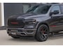 Dodge Ram MARGE + INCL BPM | LIMITED RED LINE 5.7 V8 HEMI | VIRTUAL | HUD | BOM EN BOM VOL | LUCHTVERING | 4X4 | CREWCAB DC | 5 PERSOONS BEDRIJFSAUTO | DUBBELE CABINE | LET OP: MARGE BTW VRIJ EN BPM IS BETAALD !