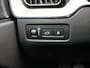 Volvo XC60 2.0 Recharge T8 AWD R-Design | Schuifkantel dak | Elektrische stoelen | 1ste Eigenaar | 85% SOH |