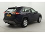 Toyota RAV4 2.5 Hybrid 2WD Active | Trekhaak | Apple Carplay / Android Auto | Adaptive Cruise | Clima | Parkeersensoren achter | Camera | LED | 17 inch