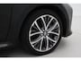Toyota Yaris 1.5 Hybrid 130 Executive | Dodehoek detectie | Stoel-/stuurverwarming | Parkeersensoren voor/achter | Apple Carplay / Android Auto | Keyless | Adaptive Cruise | Clima | Camera | 17 inch
