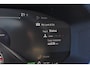 Lynk & Co 01 1.5 - Panorama/schuifdak - Adaptieve Cruise control met stuurovername - 360º Camera - Infinity Audio by Harman/Kardon - BLIS - Stoelverwarming voor - Adaptieve LED koplampen - Geïntegreerde dashcam voor - Elektr. bedienb. achterklep - Draadloze Apple Carplay & Android Auto - Keyless Entry & drive - 20' LMV