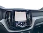 Volvo XC60 2.0 T6 Plug-in hybrid AWD Plus Dark | Trekhaak | Panoramadak | Climate Control |