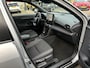 Toyota Yaris Cross HYBRID 115 DYNAMIC STOEL/STUURVERW APPLE/ANDROID KEYLESS 17" LM-VELGEN CLIMA AD-CRUISE CAMERA