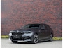 BMW 5-Serie Touring 530e xDrive | Individual - B&W - HUD - Trekhaak