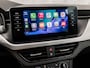 Skoda Kamiq 1.0 TSI Black Sport (VIRTUAL COCKPIT, APPLE CARPLAY, GROOT NAVI, TREKHAAK, PARKEERSENSOREN, SPORTSTOELEN, GETINT GLAS, CRUISE, NIEUWE APK, NIEUWSTAAT)