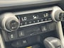 Toyota RAV4 2.5 Hybrid AWD Bi-Tone | Trekhaak 1650KG | Camera | Stoel en Stuurverwarming |