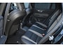 Volvo V60 T8 Plug-in hybrid AWD Plus Dark | Panoramadak | Trekhaak | Premium audio by Harman Kardon | Head-up display | 360 graden camera | Verwarmbare voorstoelen en stuurwiel |