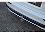 Volvo V60 T8 Plug-in hybrid AWD Plus Dark | Trekhaak | Panoramadak | Verwarmbare voorstoelen, achterbank en stuurwiel | 360 graden camera | Head-up display | Premium audio by Harman Kardon | Adaptieve cruise control | Keyless
