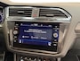 Volkswagen Tiguan 1.4 TSI eHybrid R-Line Business+ I Trekhaak I Panoramadak I Stoel- en Stuurverwarming I Adaptive Cruise I Camera I Elek. Achterklep I