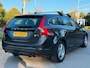 Volvo V60 1.6 T3 Momentum AIRCO CRUISE NAVI PDC TREKHAAK