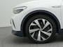 Volkswagen ID.4 First 77 kWh 204 PK | Stuur & Stoelverwarming | Achteruitrijcamera | Adaptieve Cruise | Trekhaak |