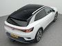 Volkswagen ID.4 First 77 kWh 204 PK | Stuur & Stoelverwarming | Achteruitrijcamera | Adaptieve Cruise | Trekhaak |