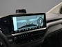 Volkswagen e-Transporter 218pk L2 Bulli | 19"| LED-Matrix | Side-steps | 360gr Camera | Comfort-tussenwand | Elec. wegklapbare trekhaak > DEMO VOORDEEL; beschikbaar per 04-11-2026 <