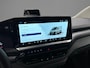 Volkswagen e-Transporter 218pk L2 Bulli | 19"| LED-Matrix | Side-steps | 360gr Camera | Comfort-tussenwand | Elec. wegklapbare trekhaak > DEMO VOORDEEL; beschikbaar per 04-11-2026 <