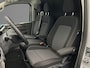 Volkswagen e-Transporter 218pk L2 Bulli | 19"| LED-Matrix | Side-steps | 360gr Camera | Comfort-tussenwand | Elec. wegklapbare trekhaak > DEMO VOORDEEL; beschikbaar per 04-11-2026 <