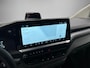 Volkswagen e-Transporter 218pk L2 Bulli | 19"| LED-Matrix | Side-steps | 360gr Camera | Comfort-tussenwand | Elec. wegklapbare trekhaak > DEMO VOORDEEL; beschikbaar per 04-11-2026 <