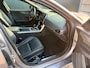 Jaguar XE 2.0 P250 R-Dynamic SE Black pack