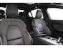 Volvo S60 B4 (M-HYBRID) R-DESIGN -PANO.DAK|HARMAN/KARDON|POWER-SEATS|SPORTSTOELEN|STANDKACHEL|CAMERA|EXT.STYLING|PRIVACY.GLAS|BLACK.BADGE|POLESTAR-UITLAAT|TREKHAAK|19"WINTERBANDEN