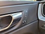 Volvo XC60 2.0 T5 AWD R-Design | Panorama/Trekhaak/Luchtvering/HUD/360 | 1e Eigenaar / Dealer onderhouden
