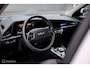 Kia Niro EV Light 64.8 kWh | SOH 96,5 | Camera | Stoel + stuurwarming | LED | Ambiance light | Halfleder | Adaptive | Rijklaarprijs incl garantie |
