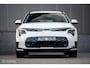 Kia Niro EV Light 64.8 kWh | SOH 96,5 | Camera | Stoel + stuurwarming | LED | Ambiance light | Halfleder | Adaptive | Rijklaarprijs incl garantie |