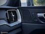 Volvo XC60 2.0 B5 R-Design Dark 360°, Luchtvering, 22 Inch, Pano, BTW