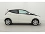 Toyota Aygo 1.0 VVT-i x-sport | Navigatie | Cruise Control | Airco | Camera | 15 inch | Rijstrooksensor | Bluetooth | Dakspoiler