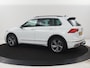 Volkswagen Tiguan 1.5 eHybrid Edition 20 SOH 93,3 % | R-Line | Trekhaak | LED | Camera | Apple Carplay |