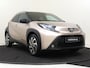 Toyota Aygo X 1.0 VVT-i MT Pulse | Camera | Carplay | Stoelverwarming | 17 INCH MET ALL SEASON BANDEN!!