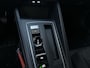 Volkswagen Golf 1.0 eTSI DSG Life Sfeerverlichting Camera Navigatie App-Connect