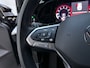 Volkswagen Golf 1.0 eTSI DSG Life Sfeerverlichting Camera Navigatie App-Connect